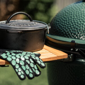 Alternative view of Silicone BBQ Mitt  -- heat resistant